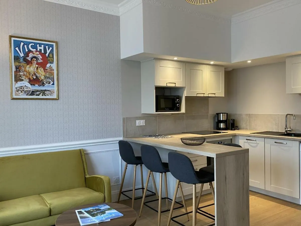 Appartement Equipe Au Coeur De Vichy - Confort Et Praticite - Fr-1-489-366