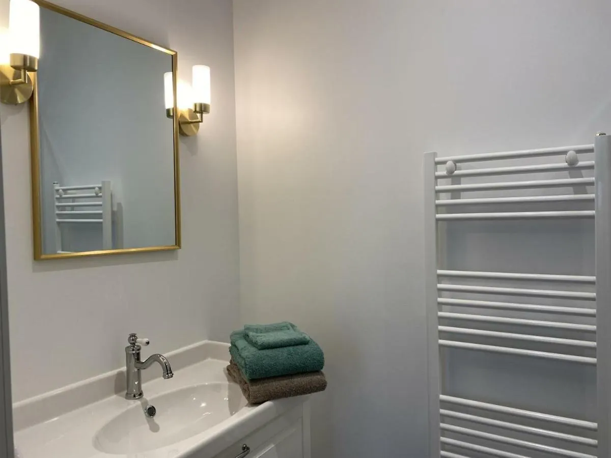Apartment Appartement Equipe Au Coeur De Vichy - Confort Et Praticite - Fr-1-489-366 France